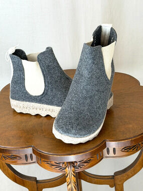 NIB Bos & Co Asportuguesas Caia Grey Felt Chelsea Cork Boot #0310 EU 41